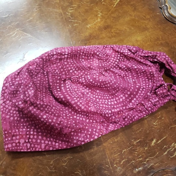 Surgical Cap with tie back in pristine condition - Picture 2 of 3